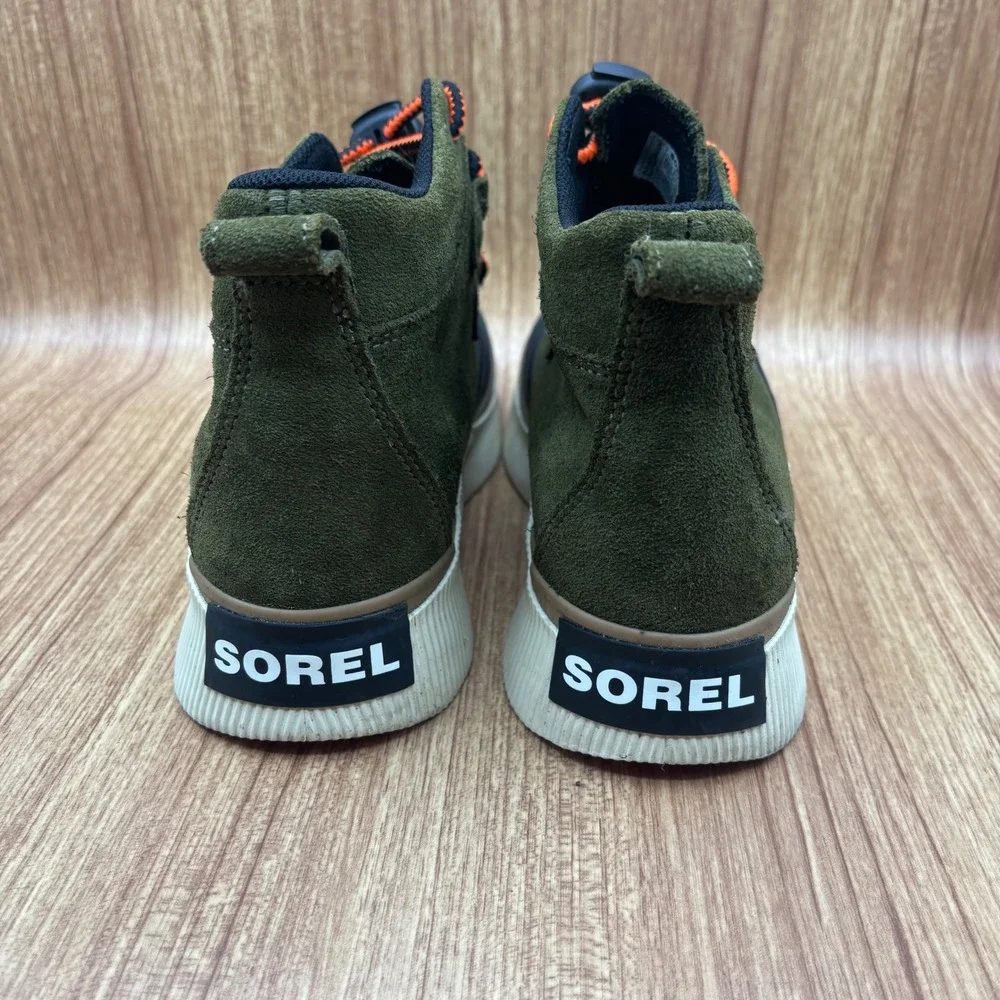 Sorel Out N About III Conquest Olive Green Waterproof Boots Girls Size 5 NY5169